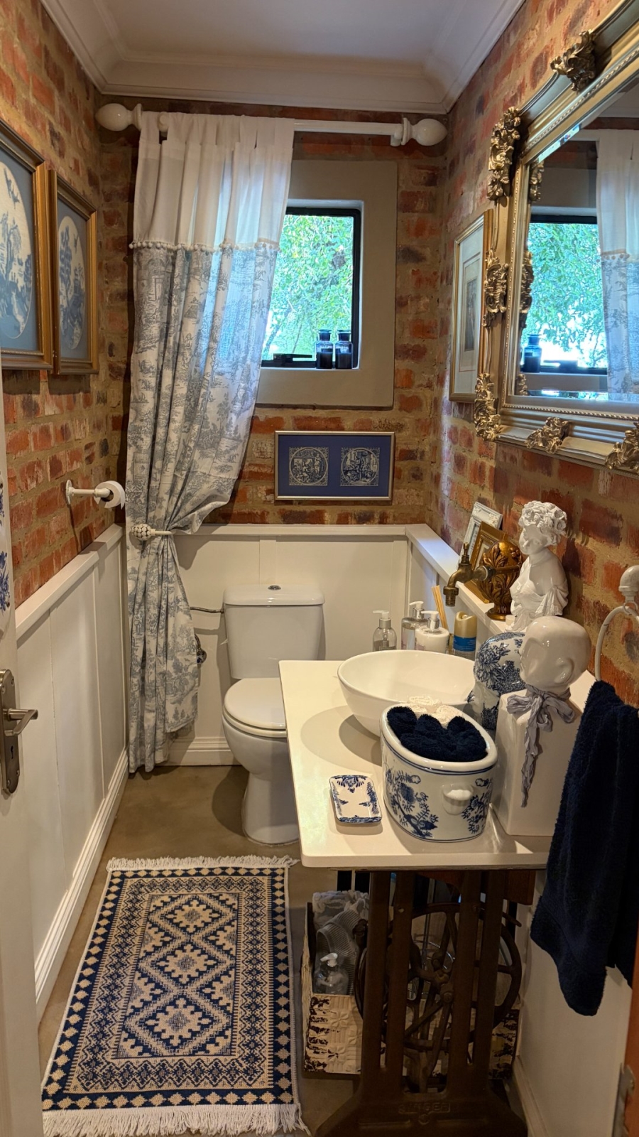  Bedroom Property for Sale in Viljoenskroon Rural Free State